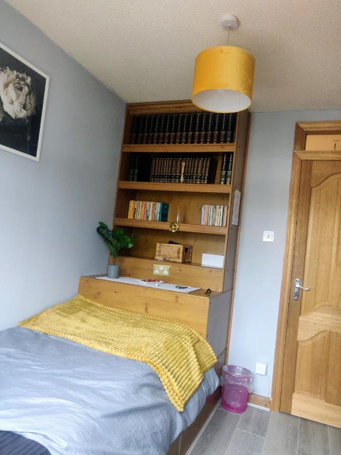 Private Room In Dublin Exterior photo
